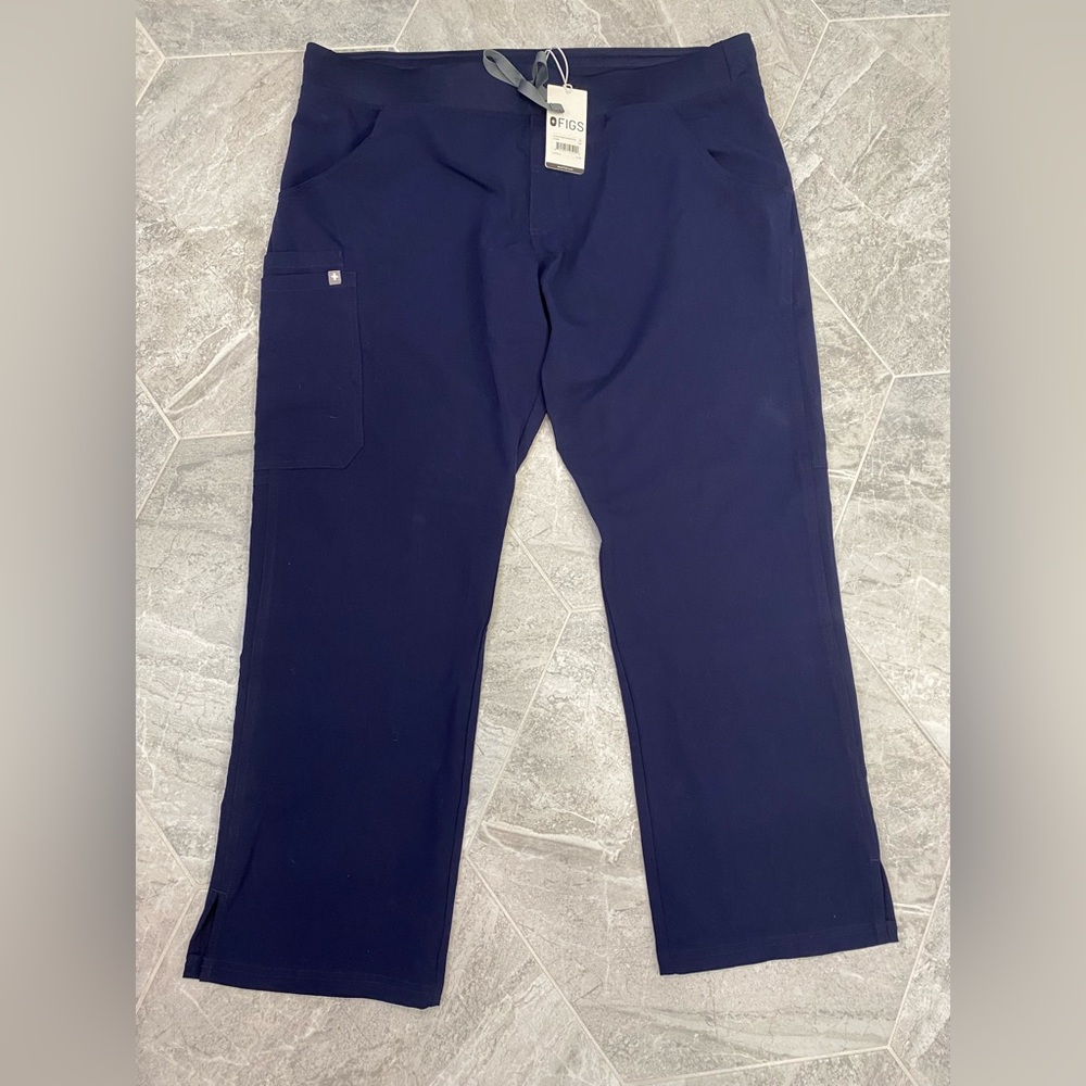NWT, Figs navy scrub pants. Size XL petite. Smoke free home.